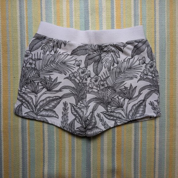 ⭐ Girl's Janie & Jack Terry shorts size 10 - Picture 3 of 11